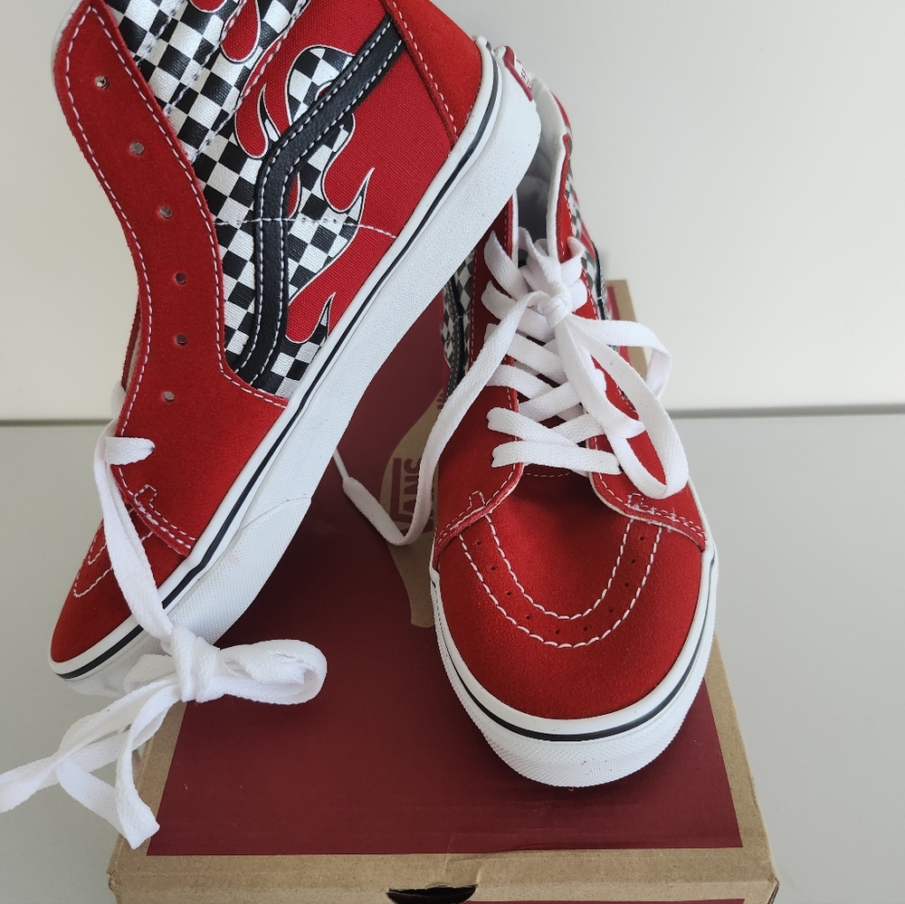 Vans SK8-HI Red Checkerboard Flame High Top Sneakers Youth Size 5.5 Women's 7 - Picture 12 of 13